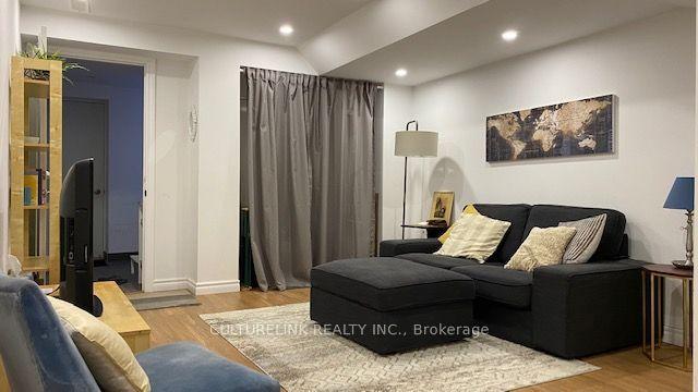 119 Montrose Avenue Lower #Lower, Toronto — Townhouse for lease, photo 1