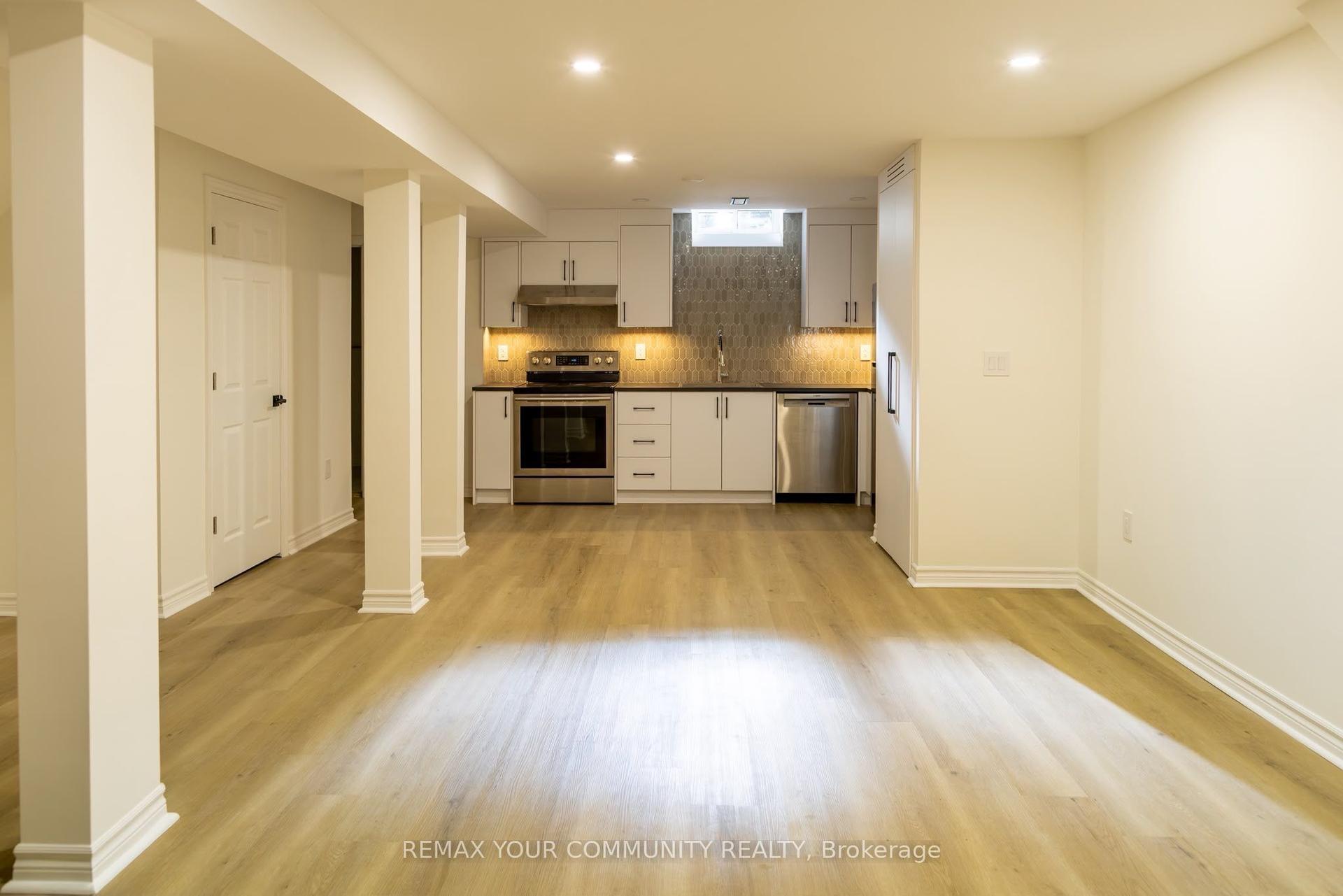 241 Orchards Heights Boulevard, Aurora — Detached for lease, photo 1