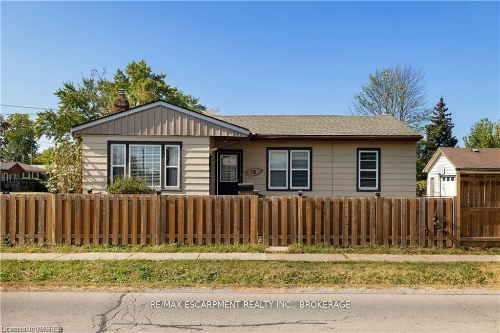 12 Ferndale Avenue Lower #Lower — photo 1