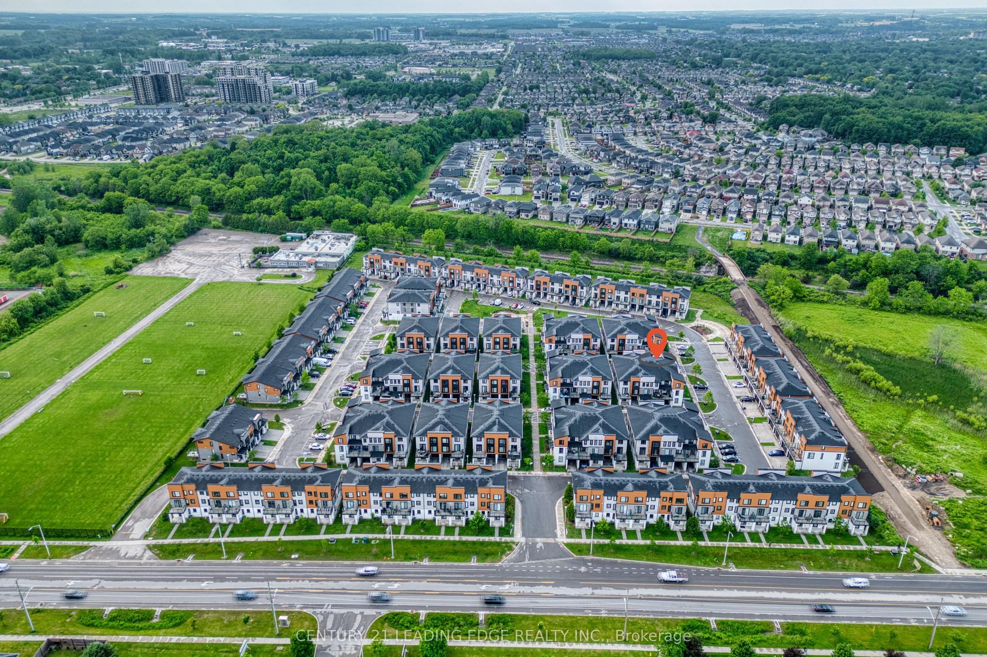 915 Georgetown Drive, London North — Condo Town for lease, photo 1
