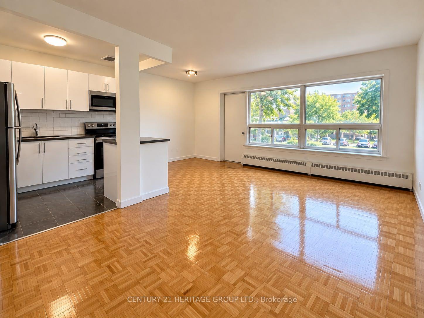 10 Garfella Drive 121 #121, Toronto — Multiplex for lease, photo 1