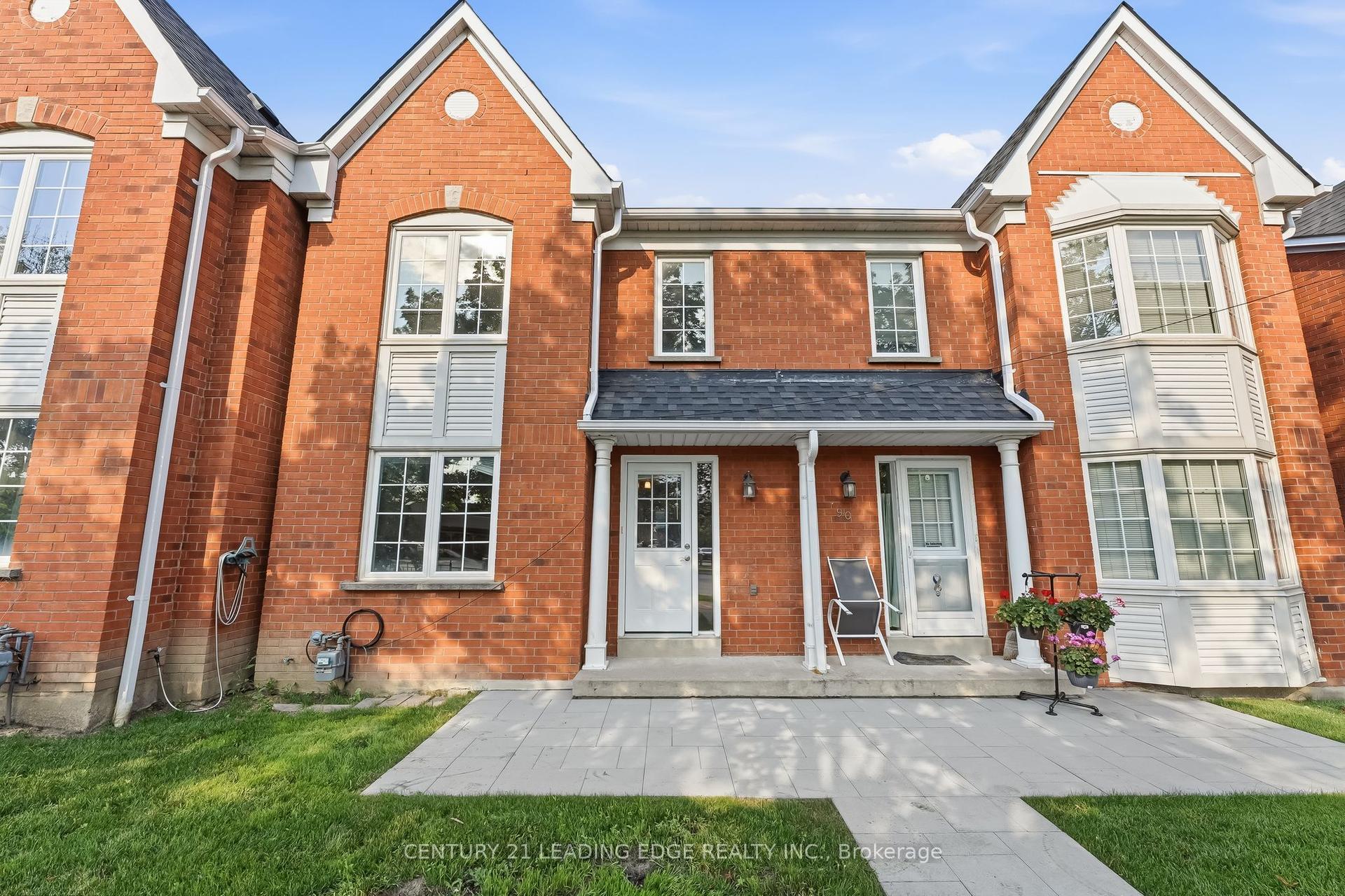 10 Bassett Boulevard 91 #91, Whitby — Condo Town for sale, photo 1
