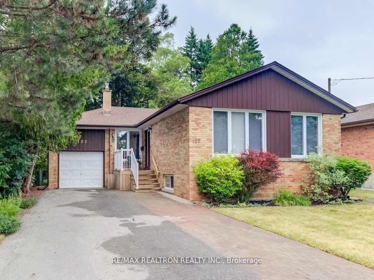 102 Drewry Avenue — photo 1
