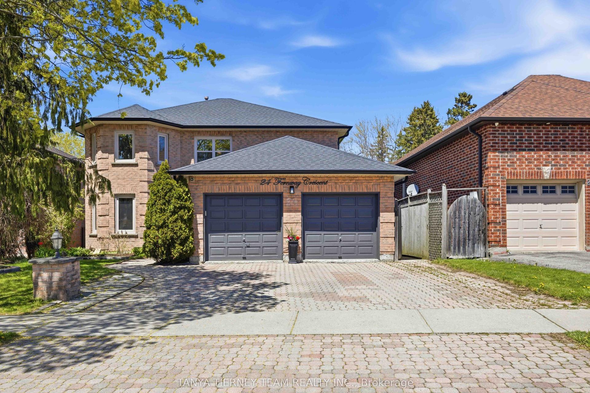 24 Fernway Crescent — photo 1