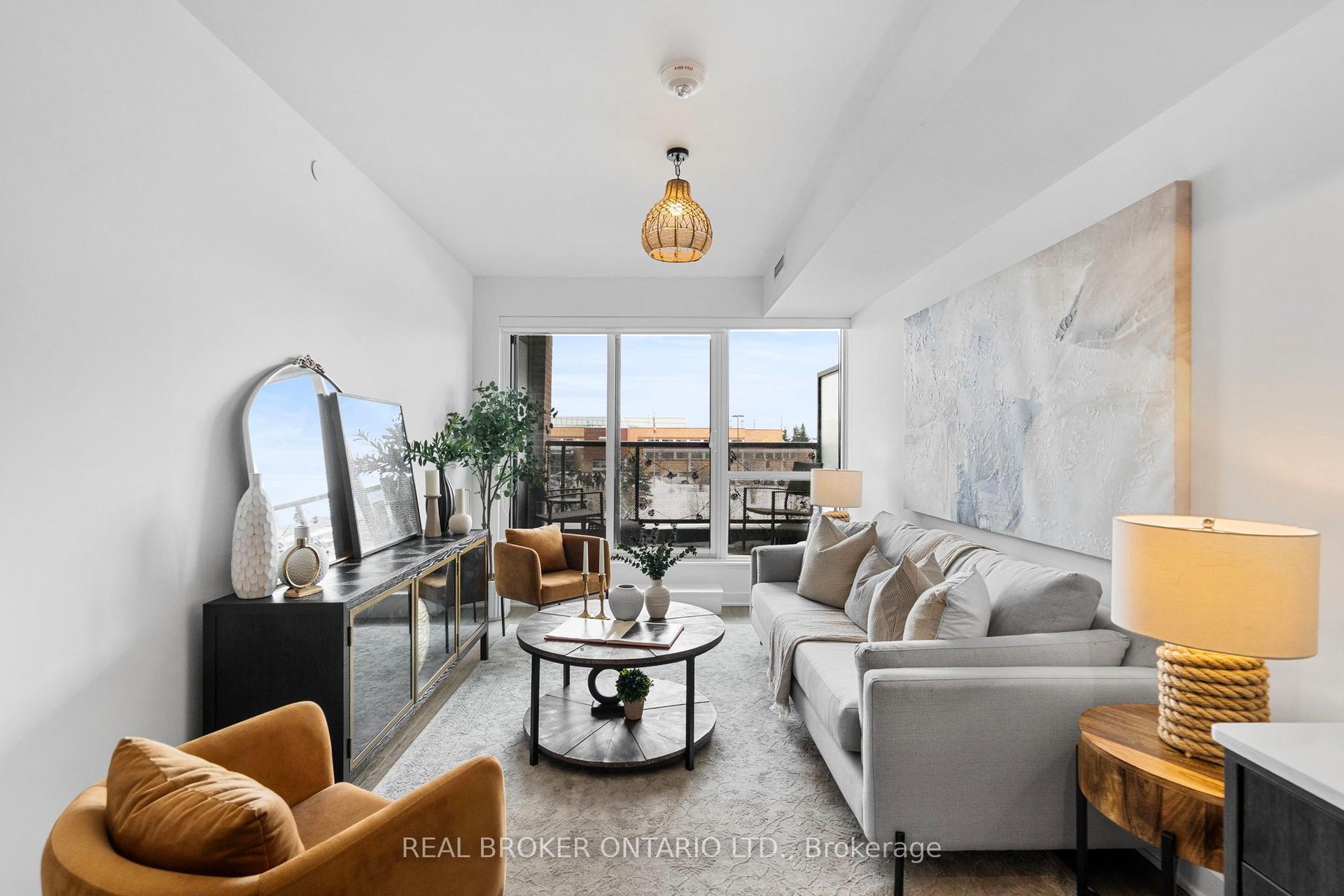 681 Yonge Street 206 #206 — photo 1