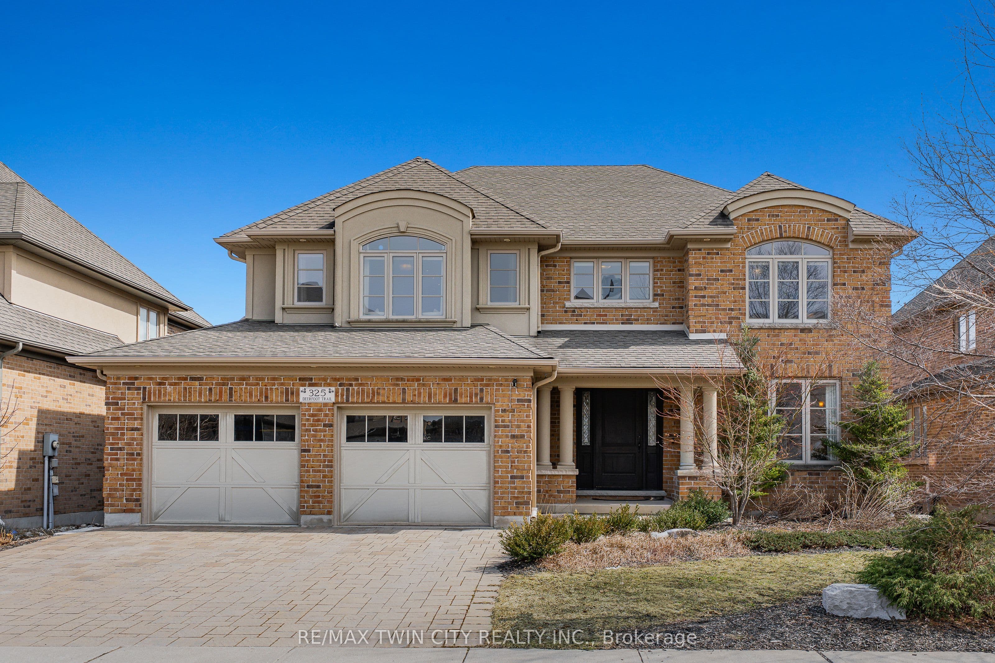 325 Deerfoot Trail — photo 1