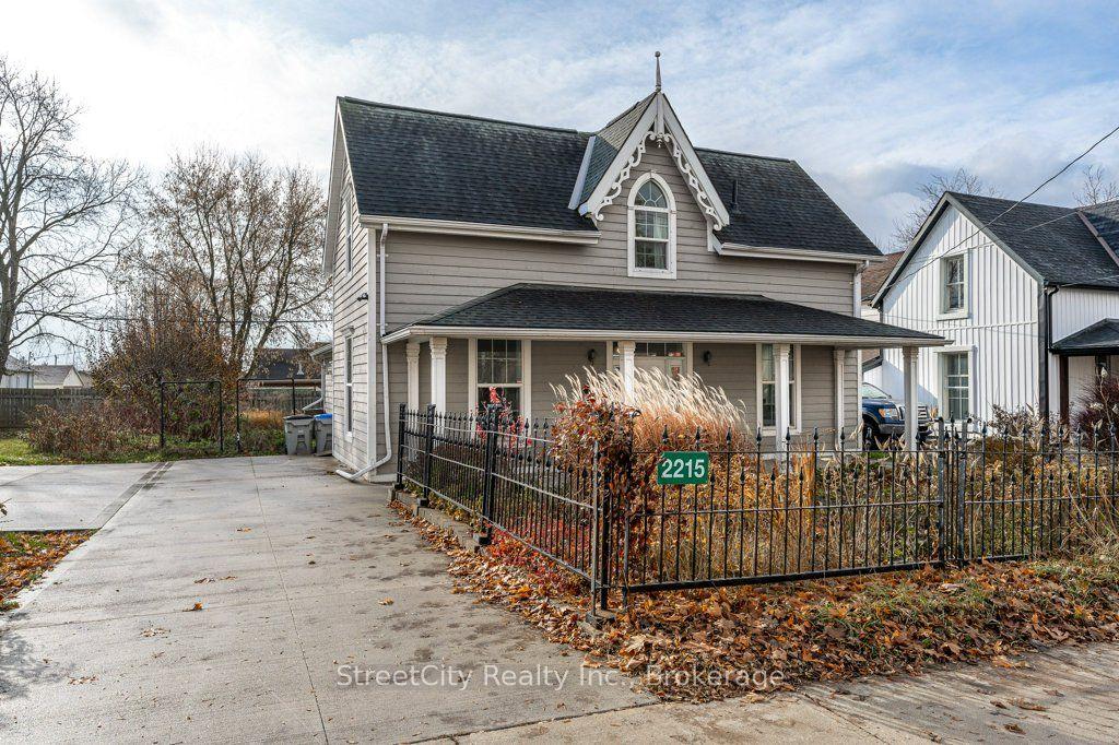 2215 34 Line — photo 1