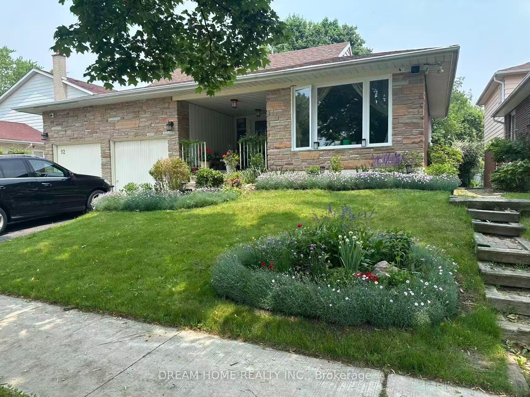 92 Rainier Square, Toronto — Detached for lease, photo 1