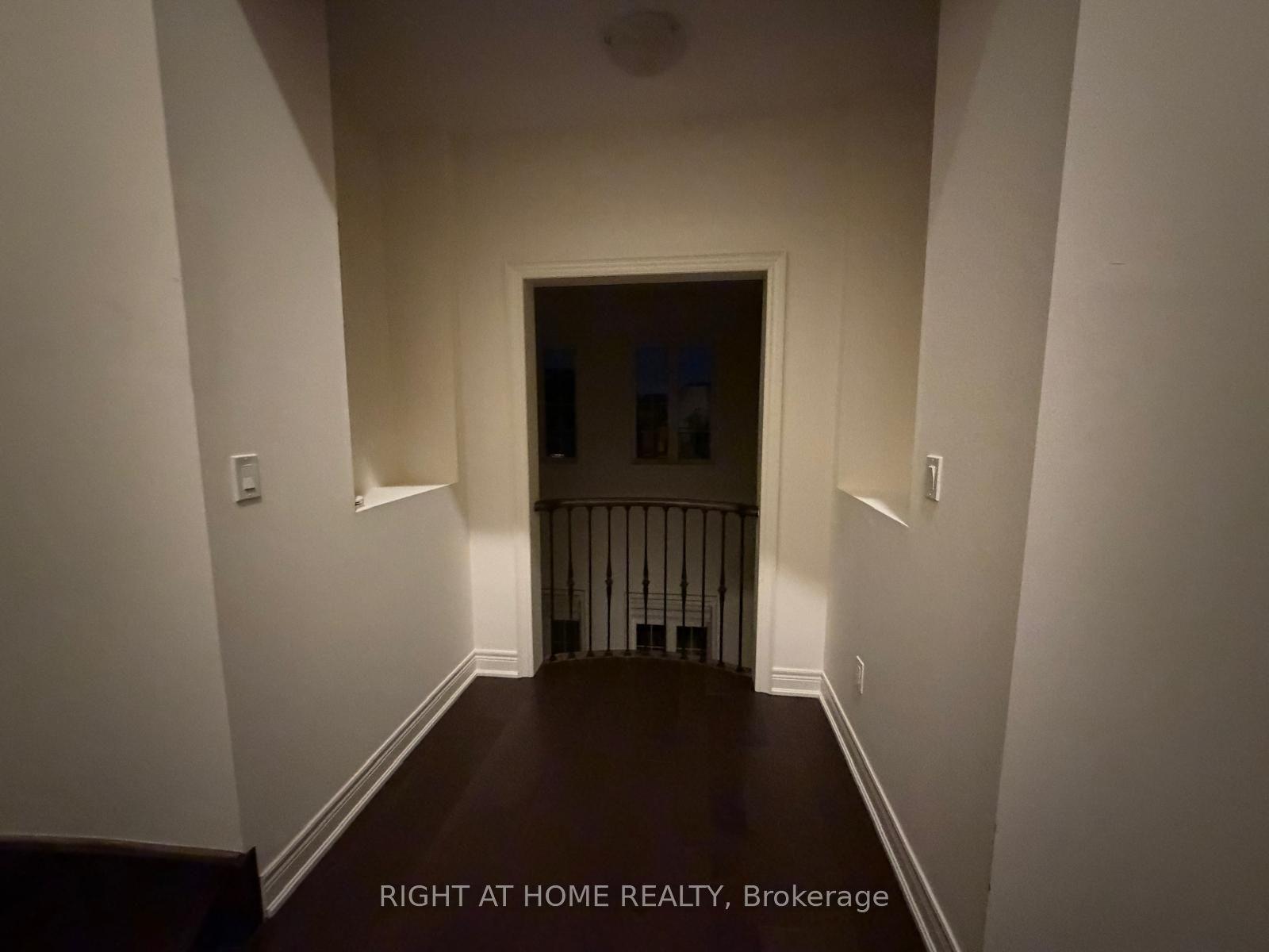 9 STRAWCUTTER Gate 9 #9 — photo 1