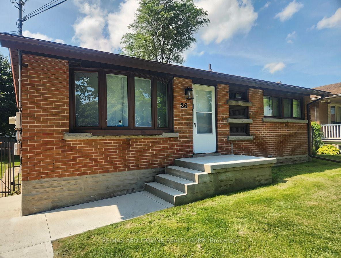 26 Grandfield Street Lower #Lower, Hamilton — Detached for lease, photo 1