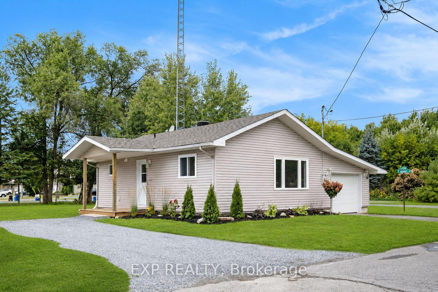 68 Andrew Street, The Nation — Detached for sale, photo 1
