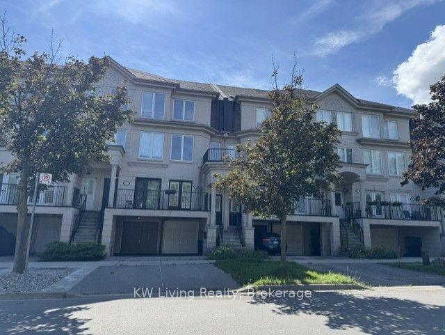 37B Green Belt Drive, Toronto — Townhouse for sale, photo 1