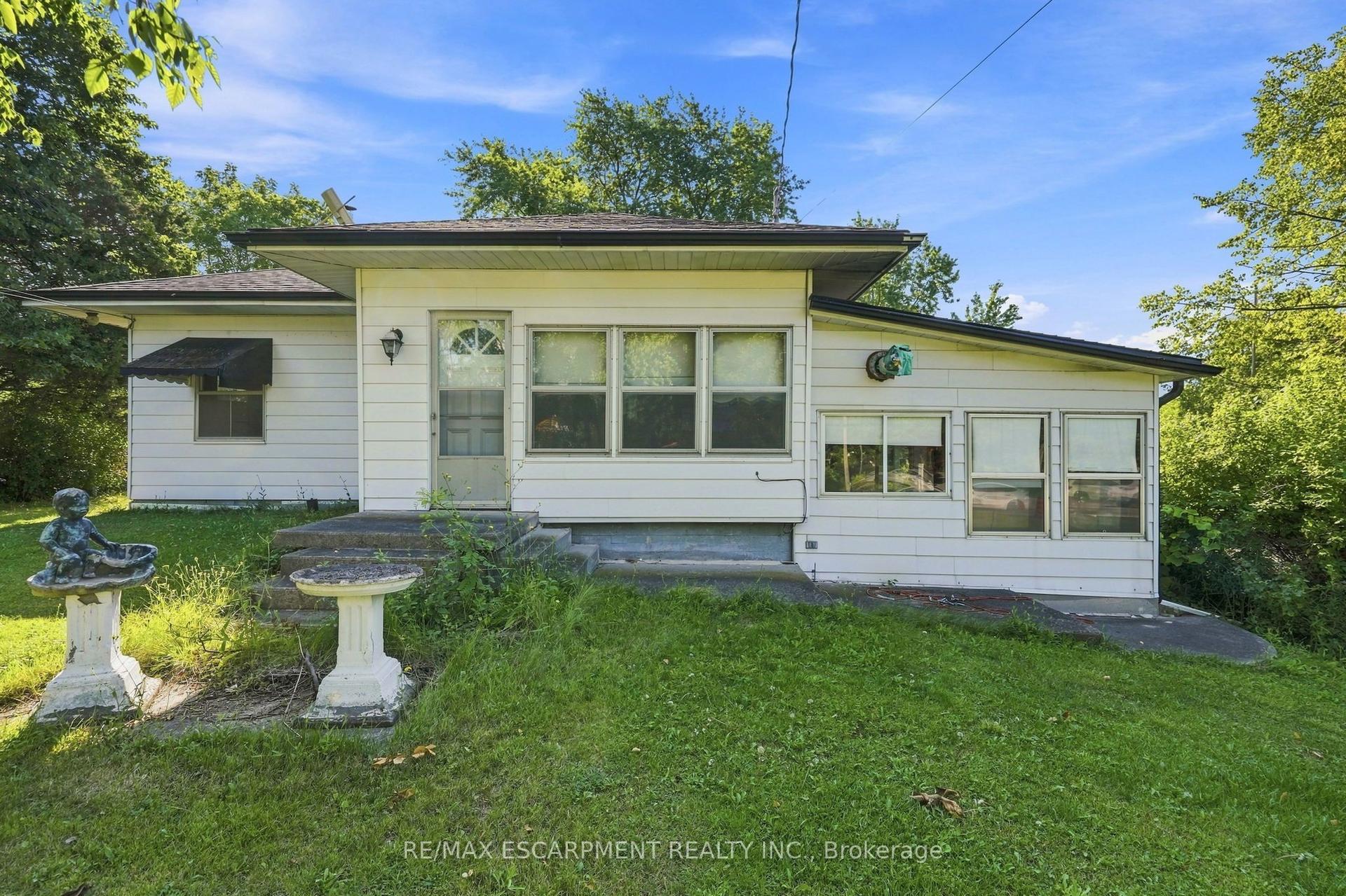 698 York Road, Hamilton — Detached for sale, photo 1