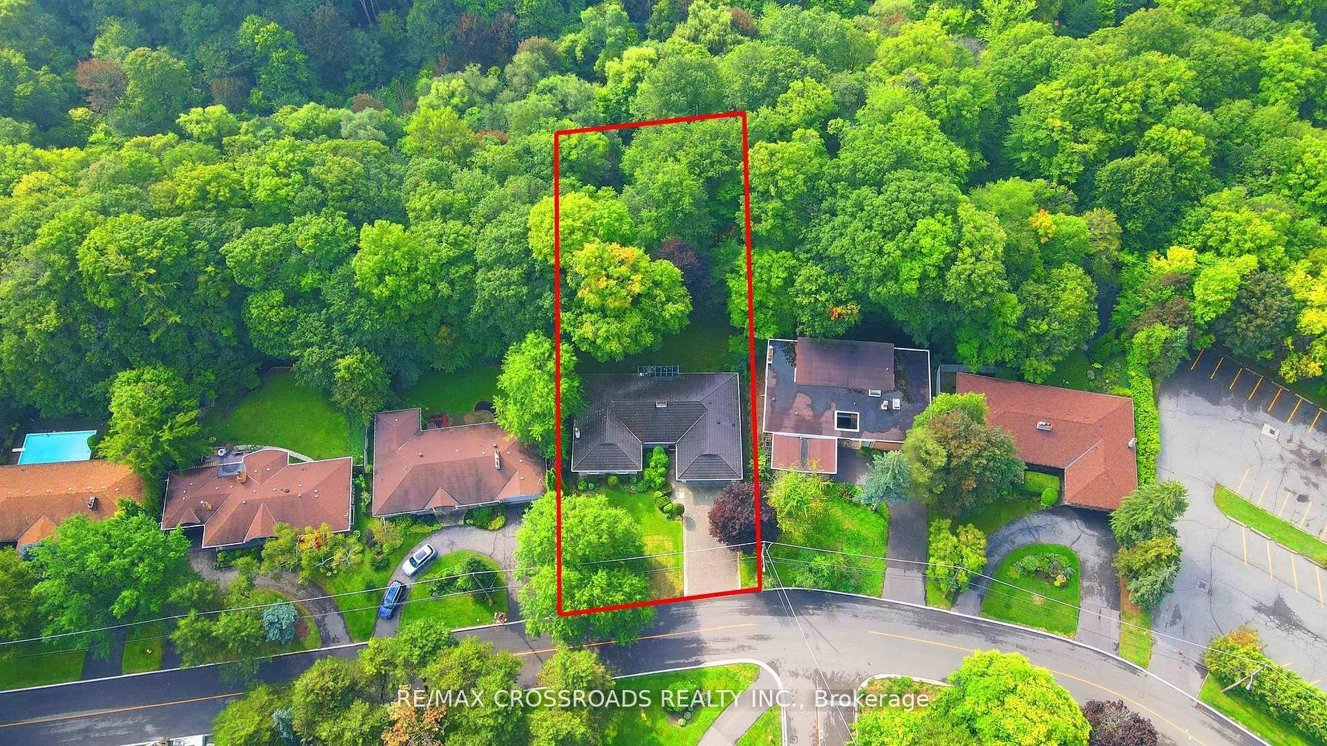 55 Forest Grove Drive, Toronto — Detached for lease, photo 1
