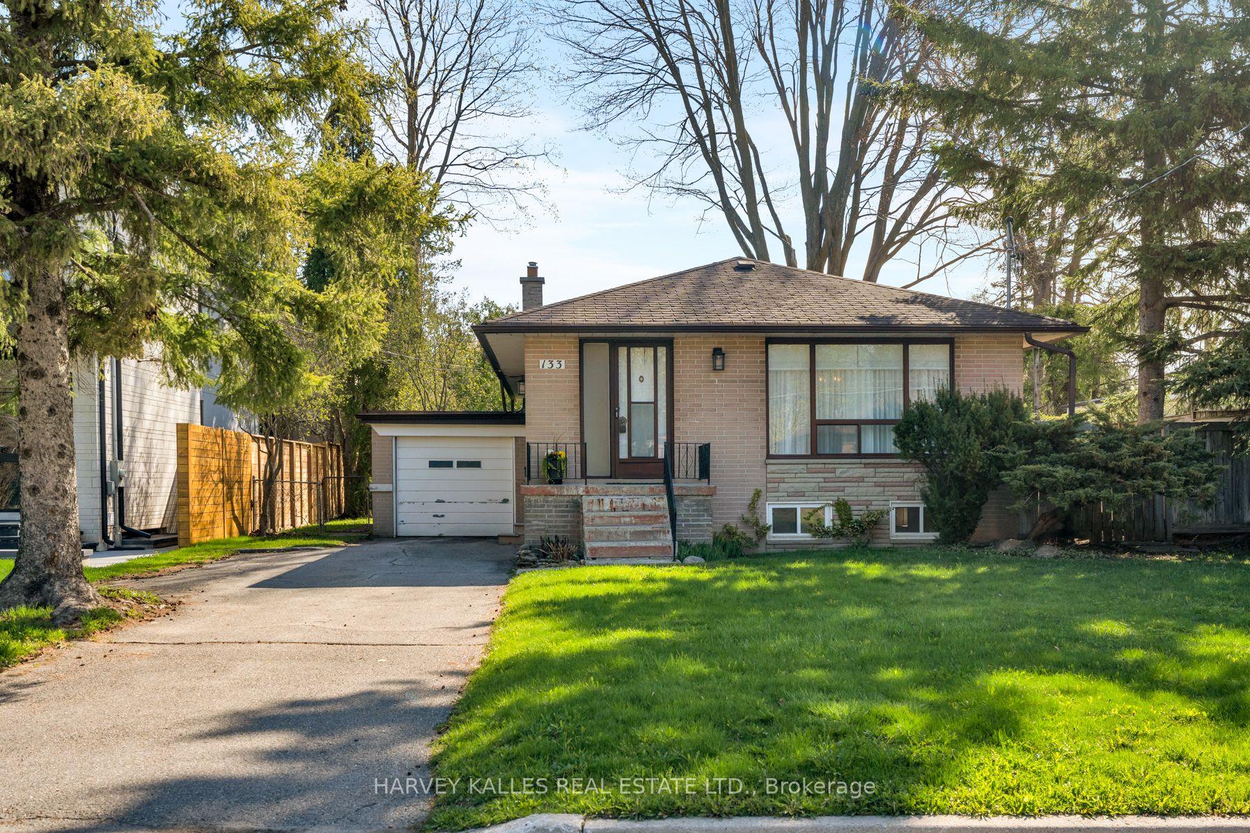 133 Wood Lane, Richmond Hill — Detached for sale, photo 1