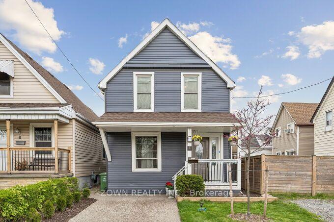 6 Albany Avenue — photo 1