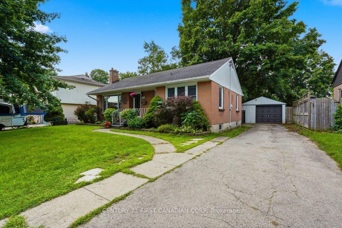 283 Spruce Street, London East — Detached for sale, photo 1