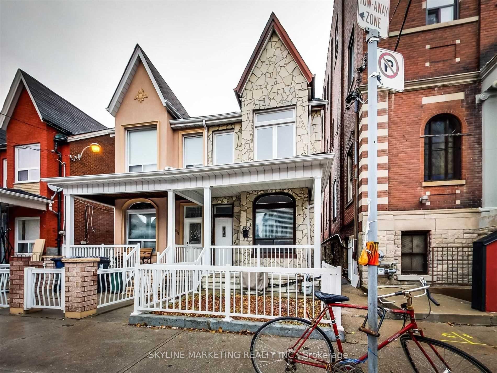 809 Dovercourt Road Upper #Upper — photo 1