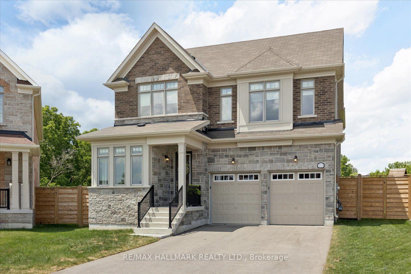 211 Busato Drive, Whitchurch-Stouffville — Detached for sale, photo 1
