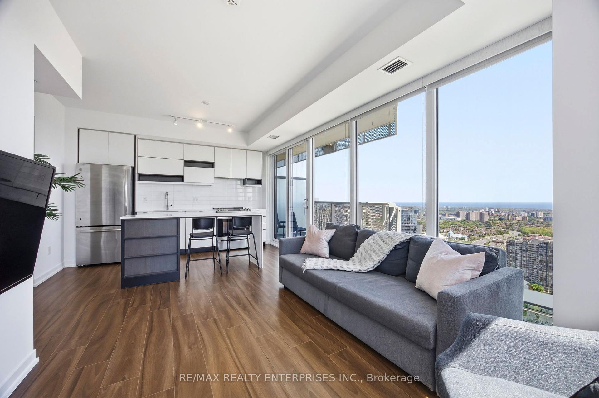 4065 Confederation Parkway 3710 #3710 — photo 1