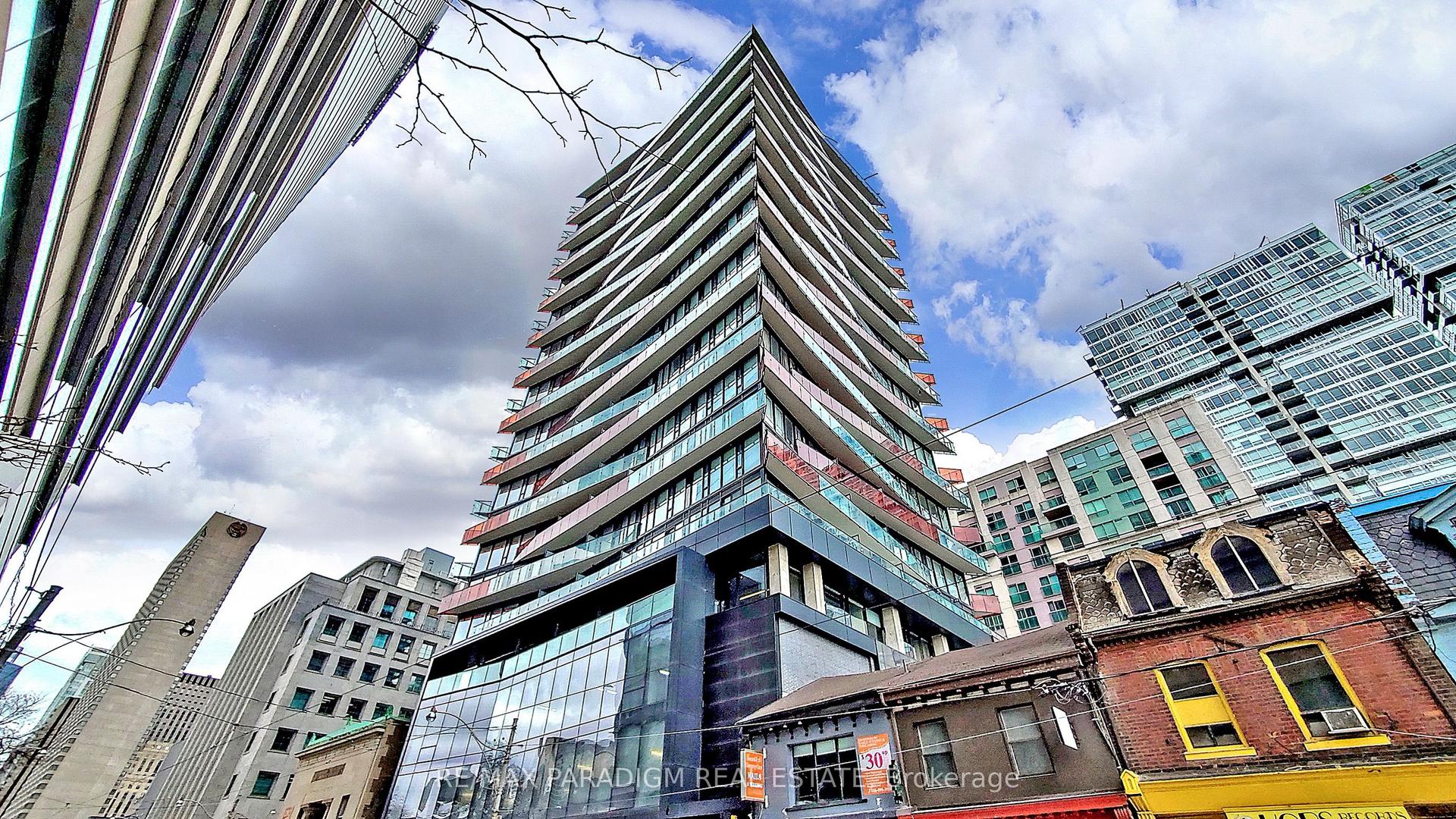 215 Queen Street W 2005 #2005, Toronto — Condo for lease, photo 1