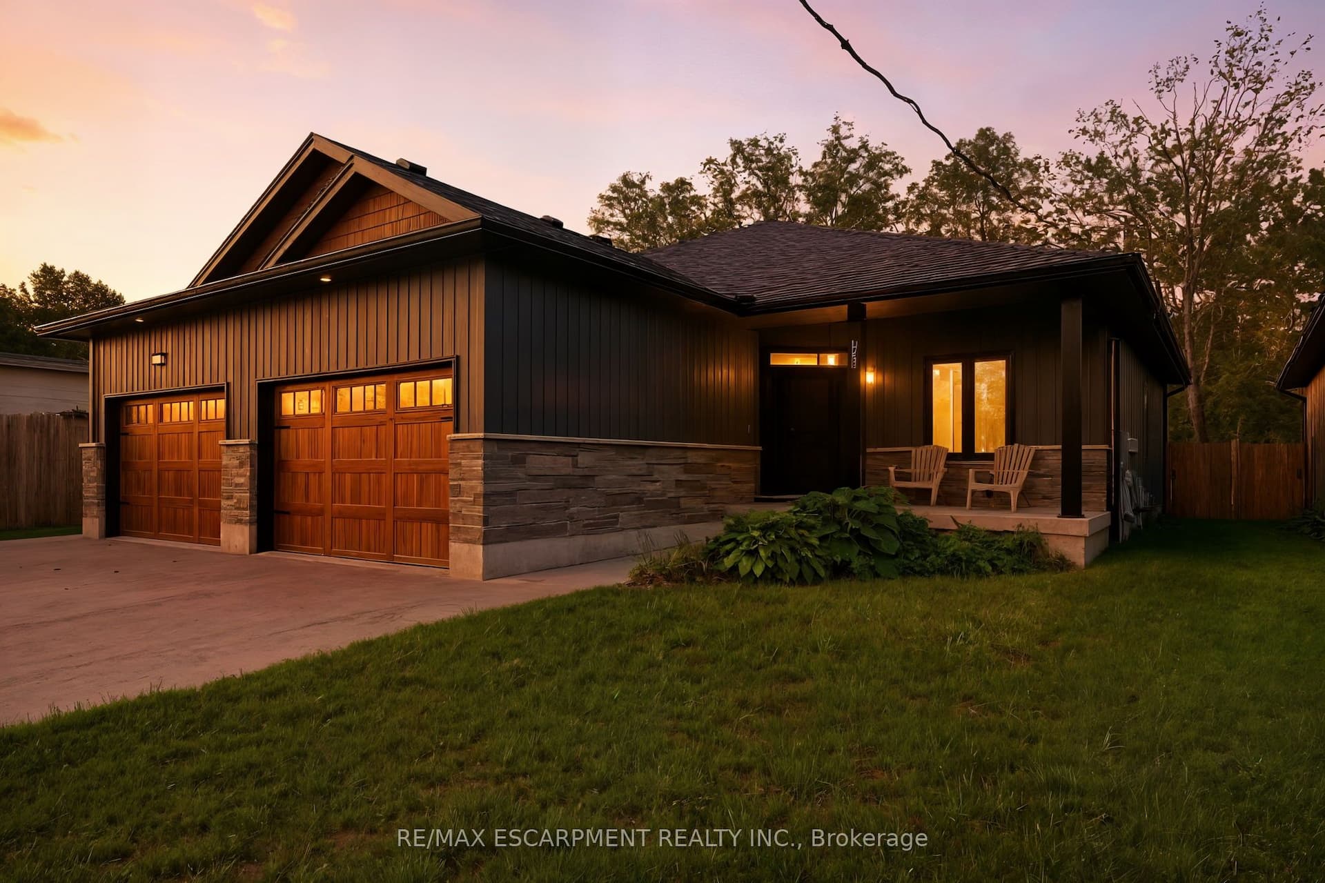 1053 Bay Street — photo 1