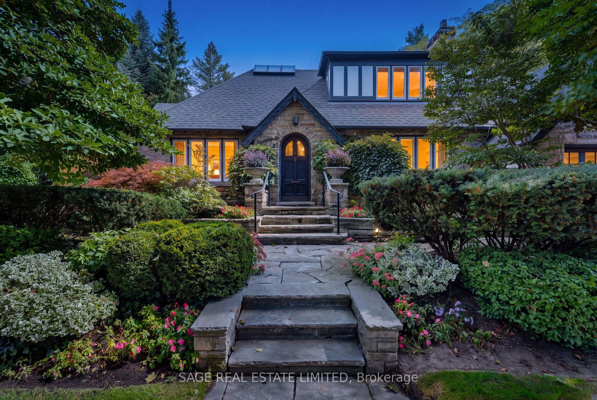 51 King Georges Road, Toronto — Detached for sale, photo 1