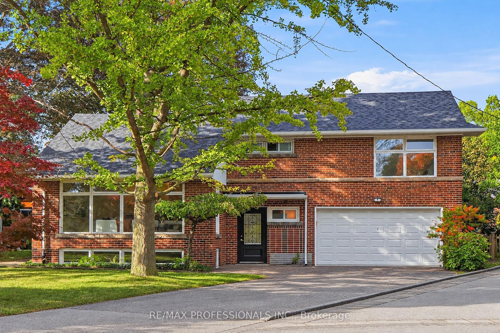 8 Northolt Court, Toronto — Detached for sale, photo 1