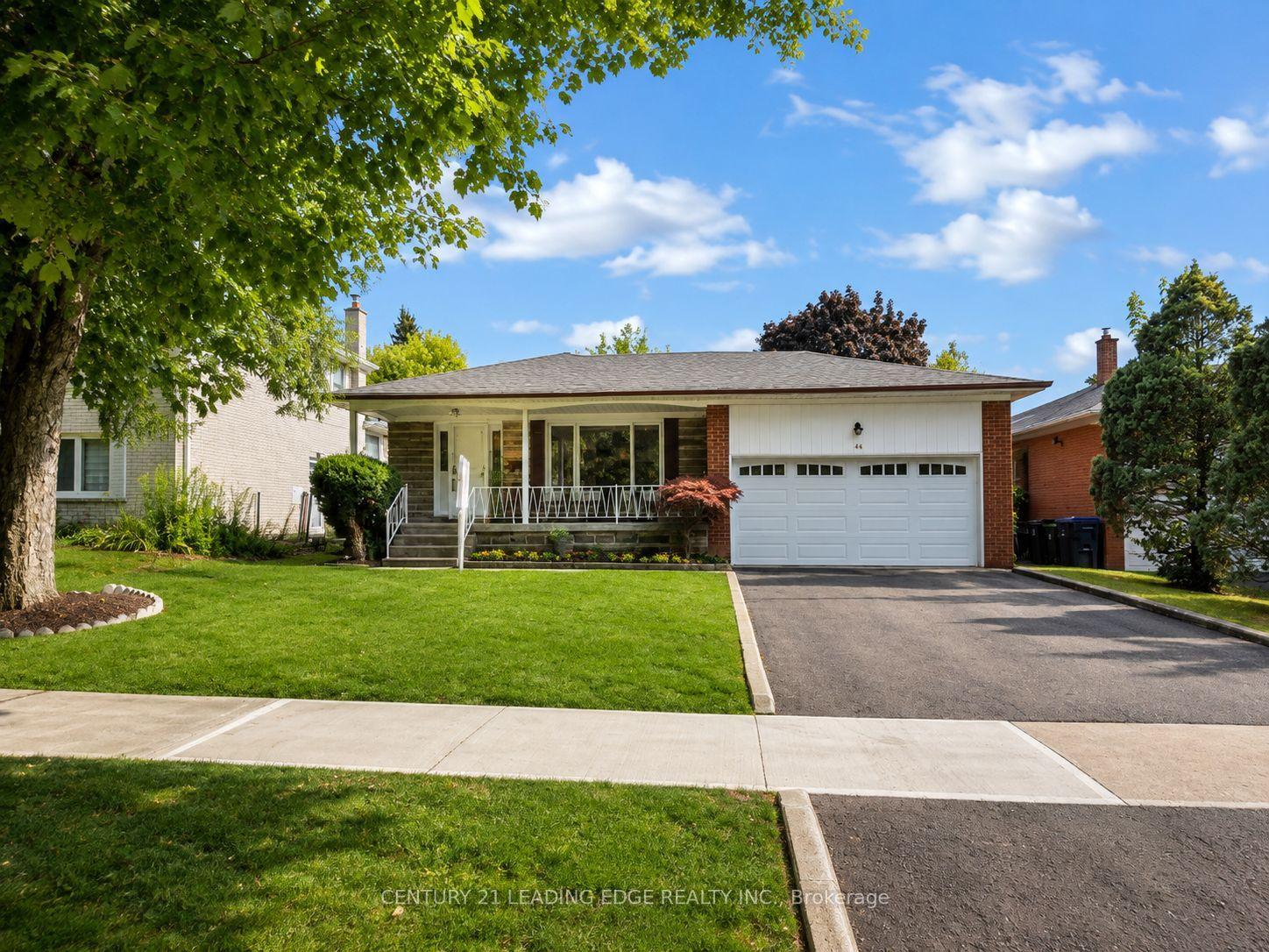 46 Adamede Crescent, Toronto — Detached for sale, photo 1