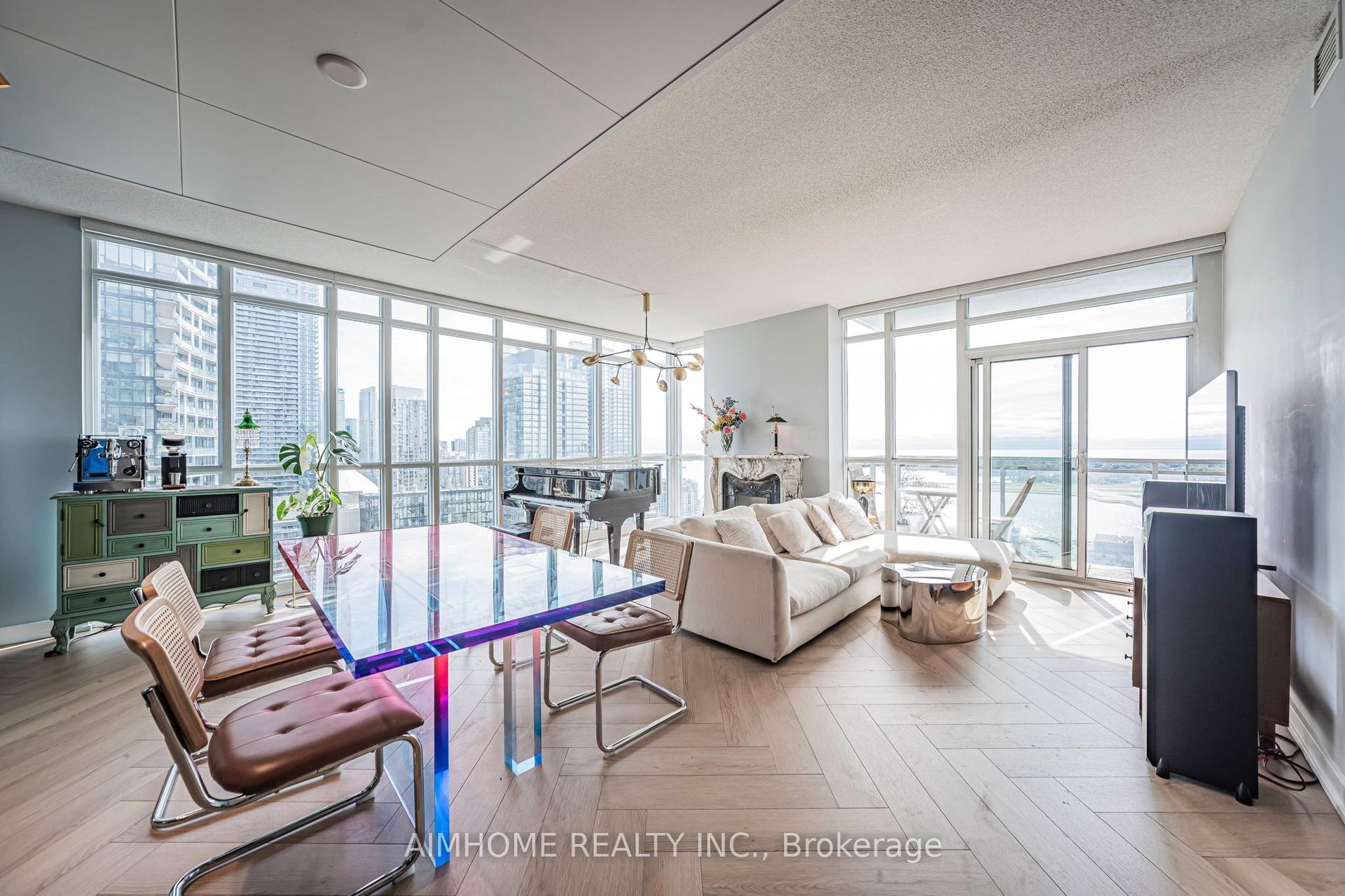 15 Iceboat Terrace 3206 #3206, Toronto — Condo for lease, photo 1