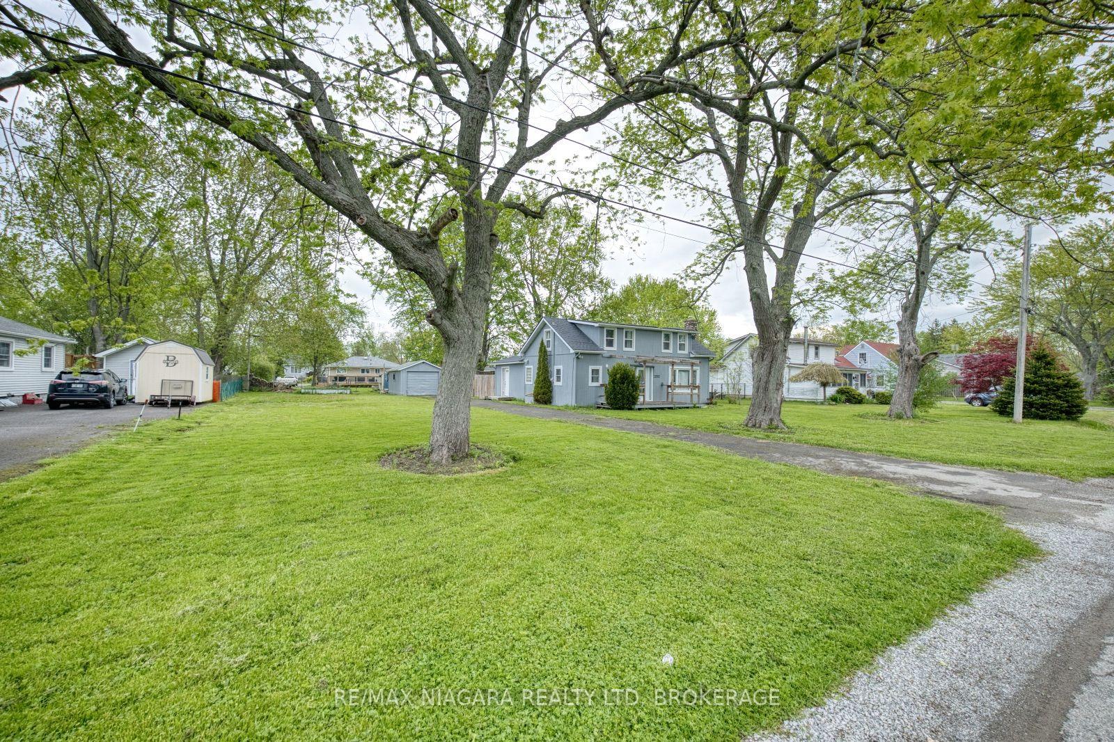 3252 Young Avenue — photo 1