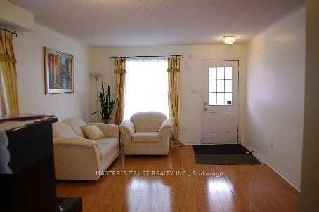 5 Bern Street E — photo 1