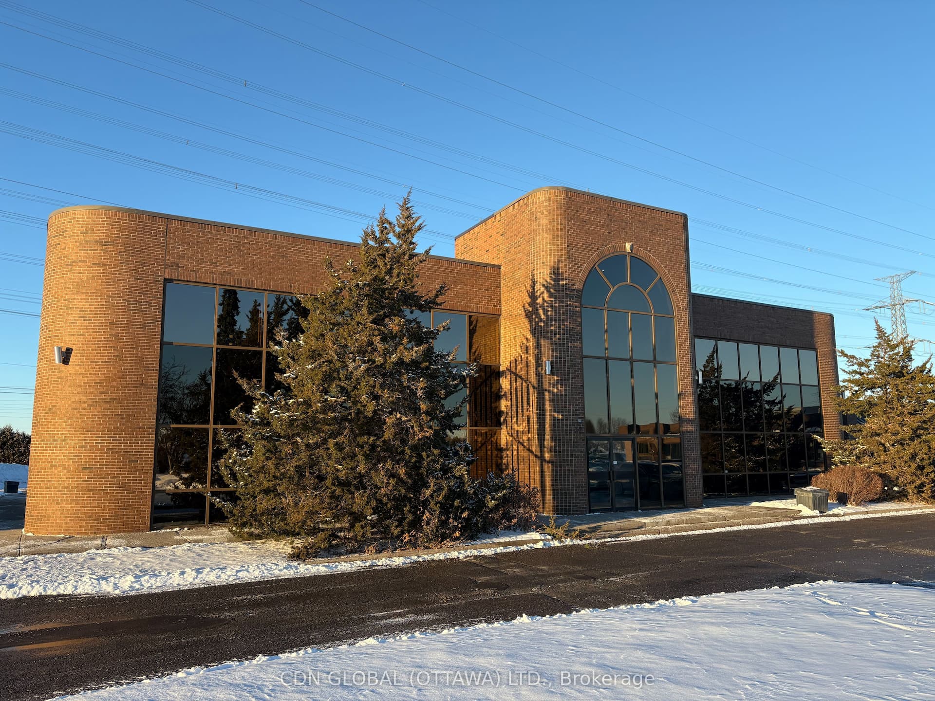 30 Concourse Gate 200 #200 — photo 1