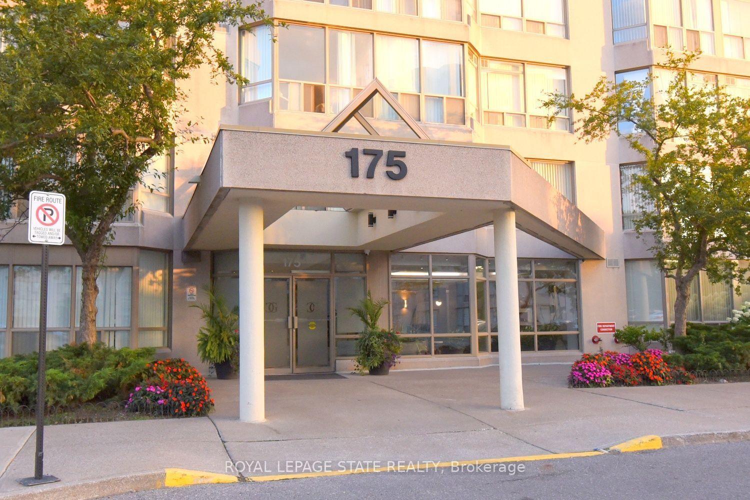 175 Cedar Avenue 215 #215, Richmond Hill — Condo for sale, photo 1