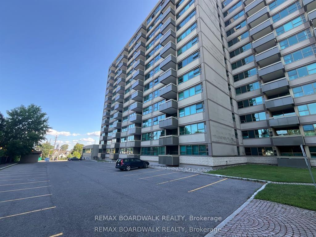 555 BRITTANY Drive 407 #407, Manor Park - Cardinal Glen and Area — Condo for lease, photo 1