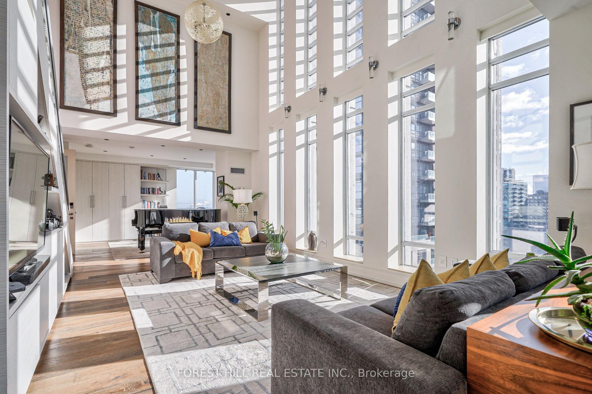 8 Colborne Street PH2701 #PH2701, Toronto — Condo for lease, photo 1
