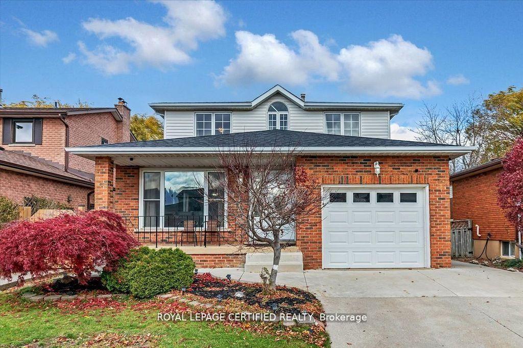35 Trenholme Crescent, Hamilton — Detached for sale, photo 1