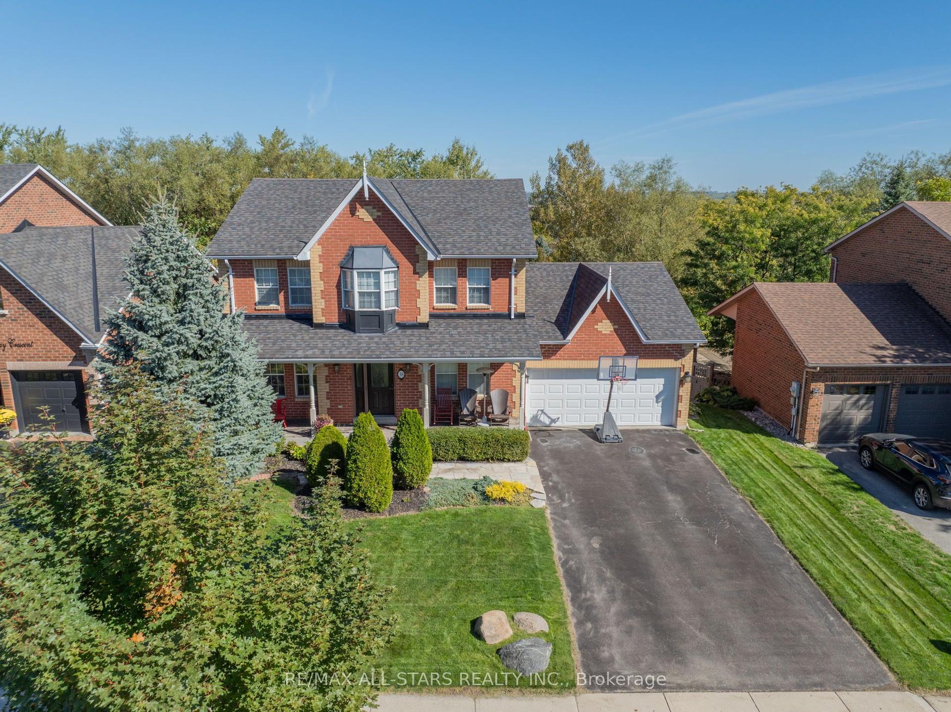 38 Galloway Crescent, Uxbridge — Detached for sale, photo 1