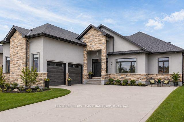 941 Longworth Road, London South — Detached for sale, photo 1