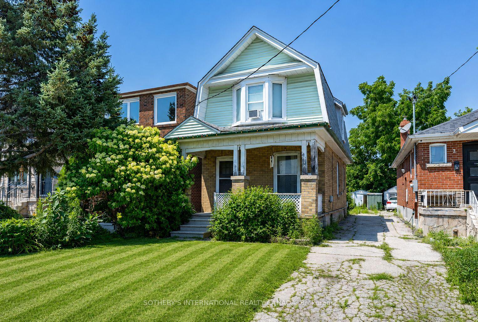 4 Marshall Boulevard, Toronto — Detached for sale, photo 1