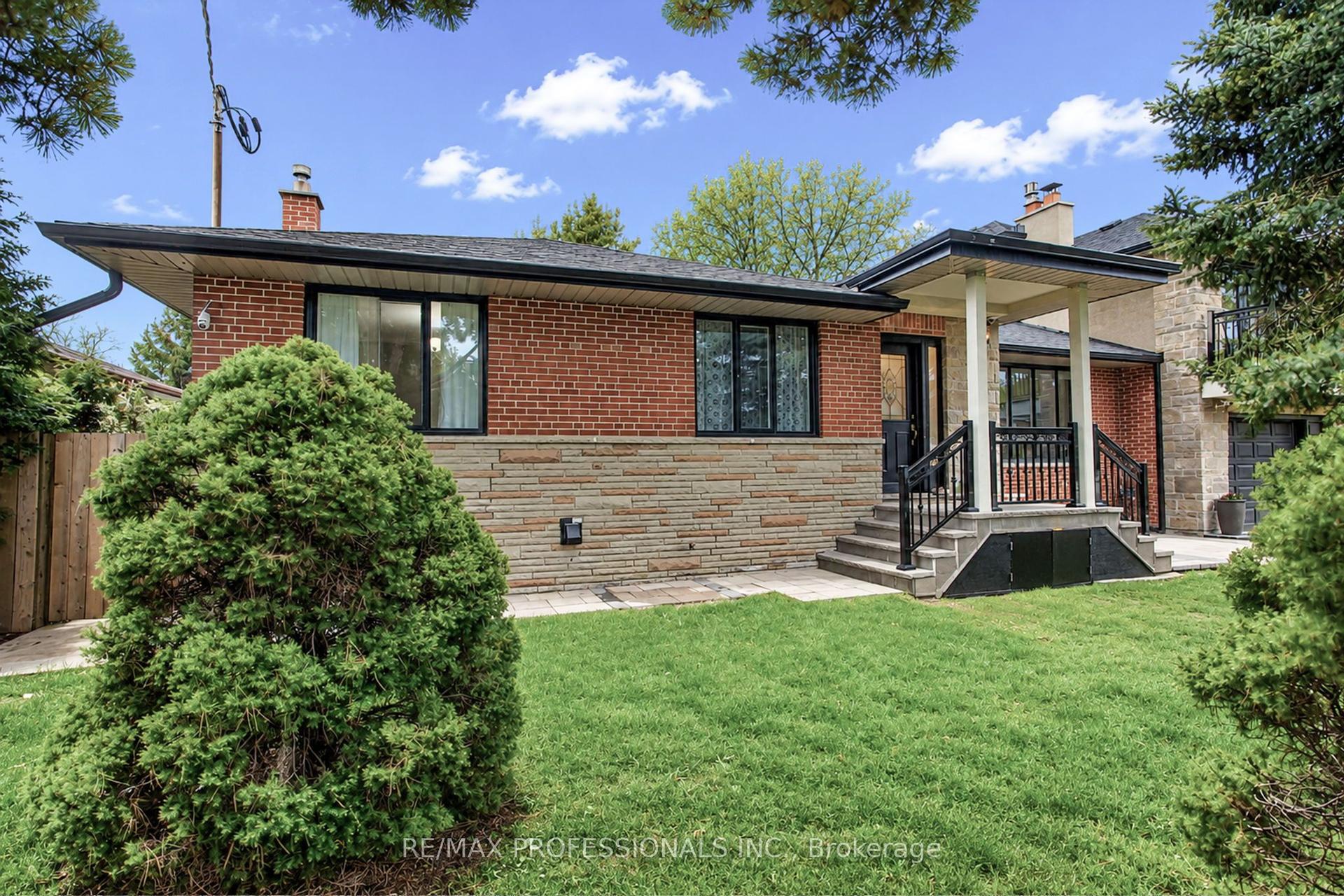 40 Cowley Avenue — photo 1