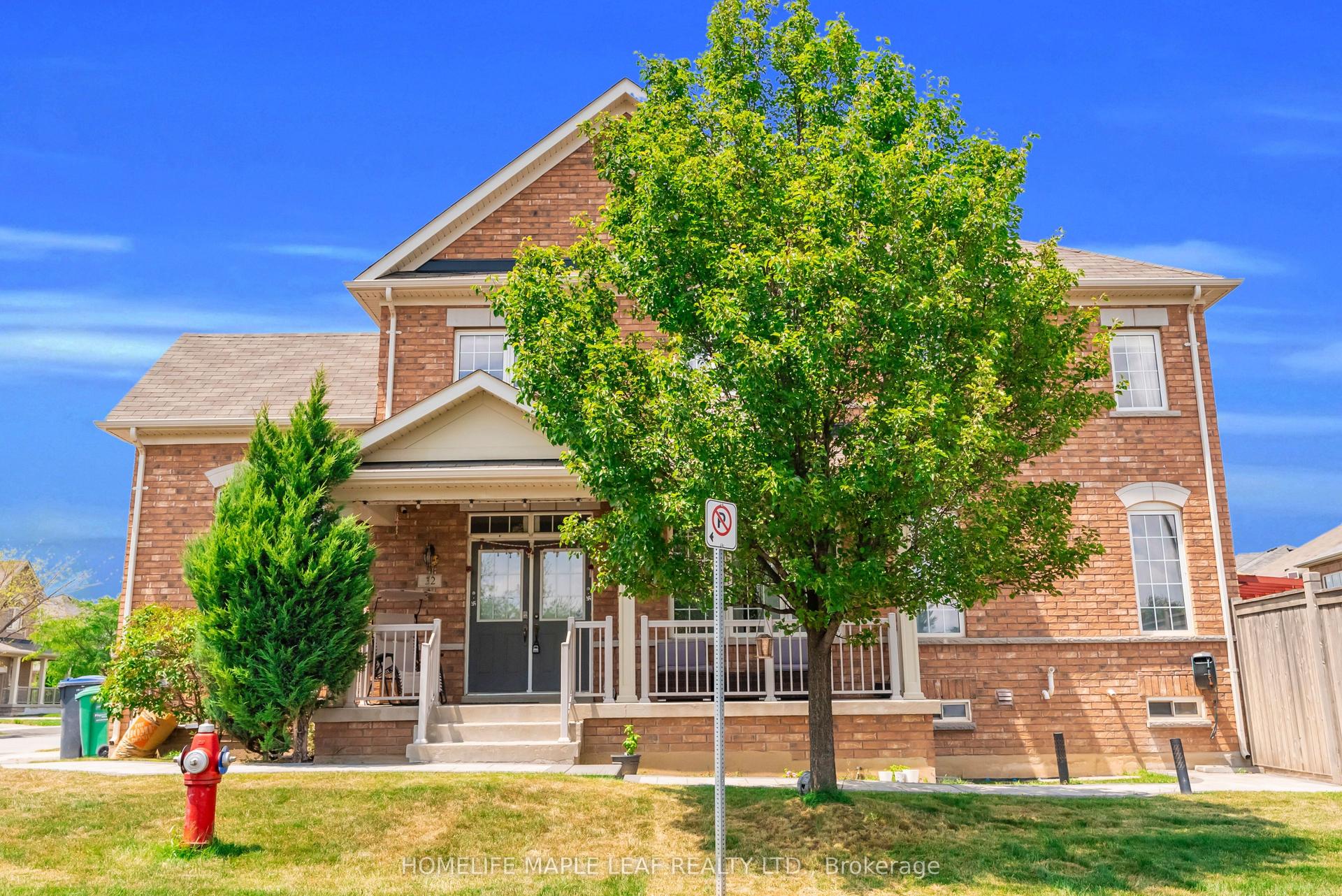 32 Orangeblossom Trail, Brampton — Semi-Detached for sale, photo 1