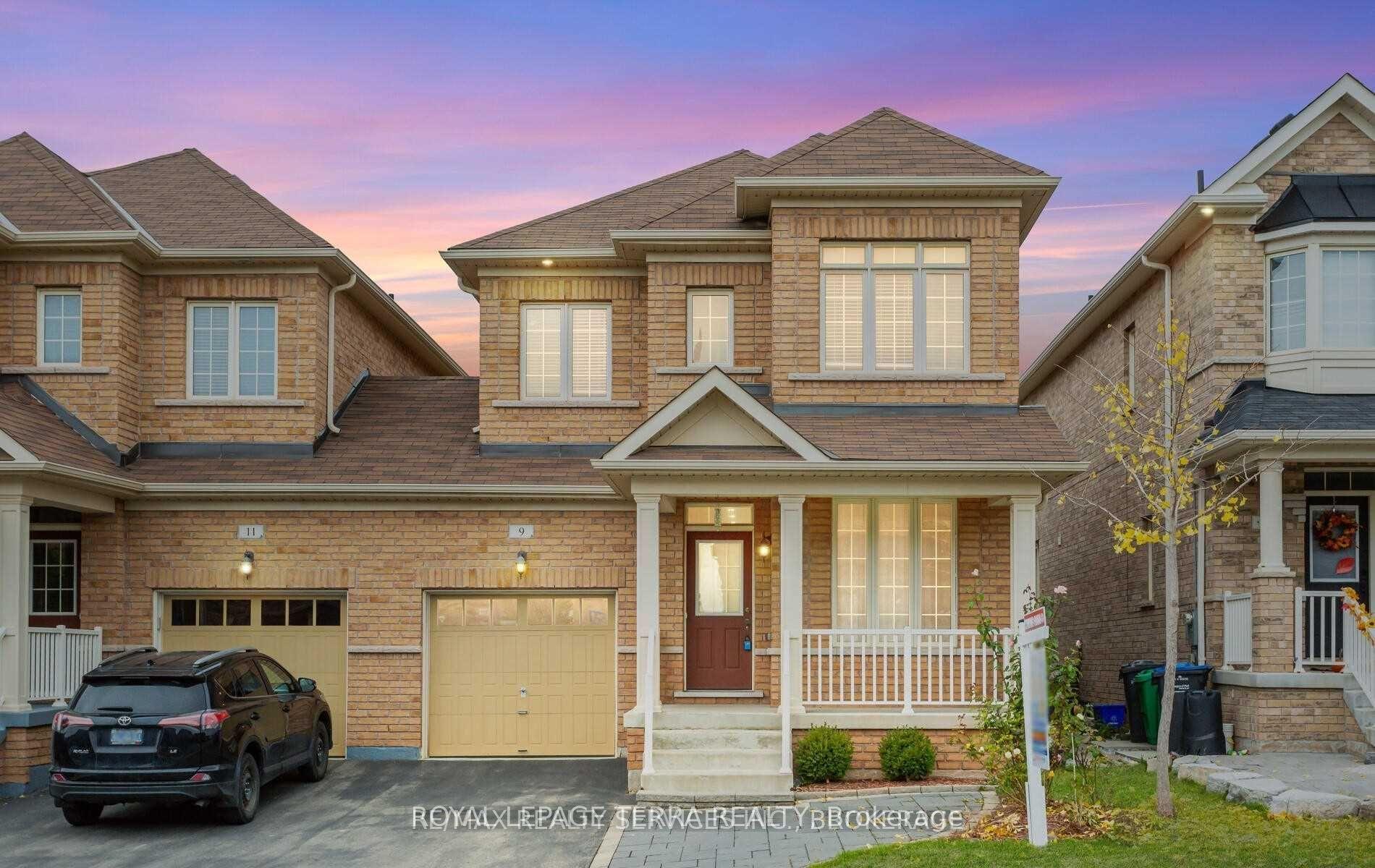 9 Chesterwood Crescent — photo 1