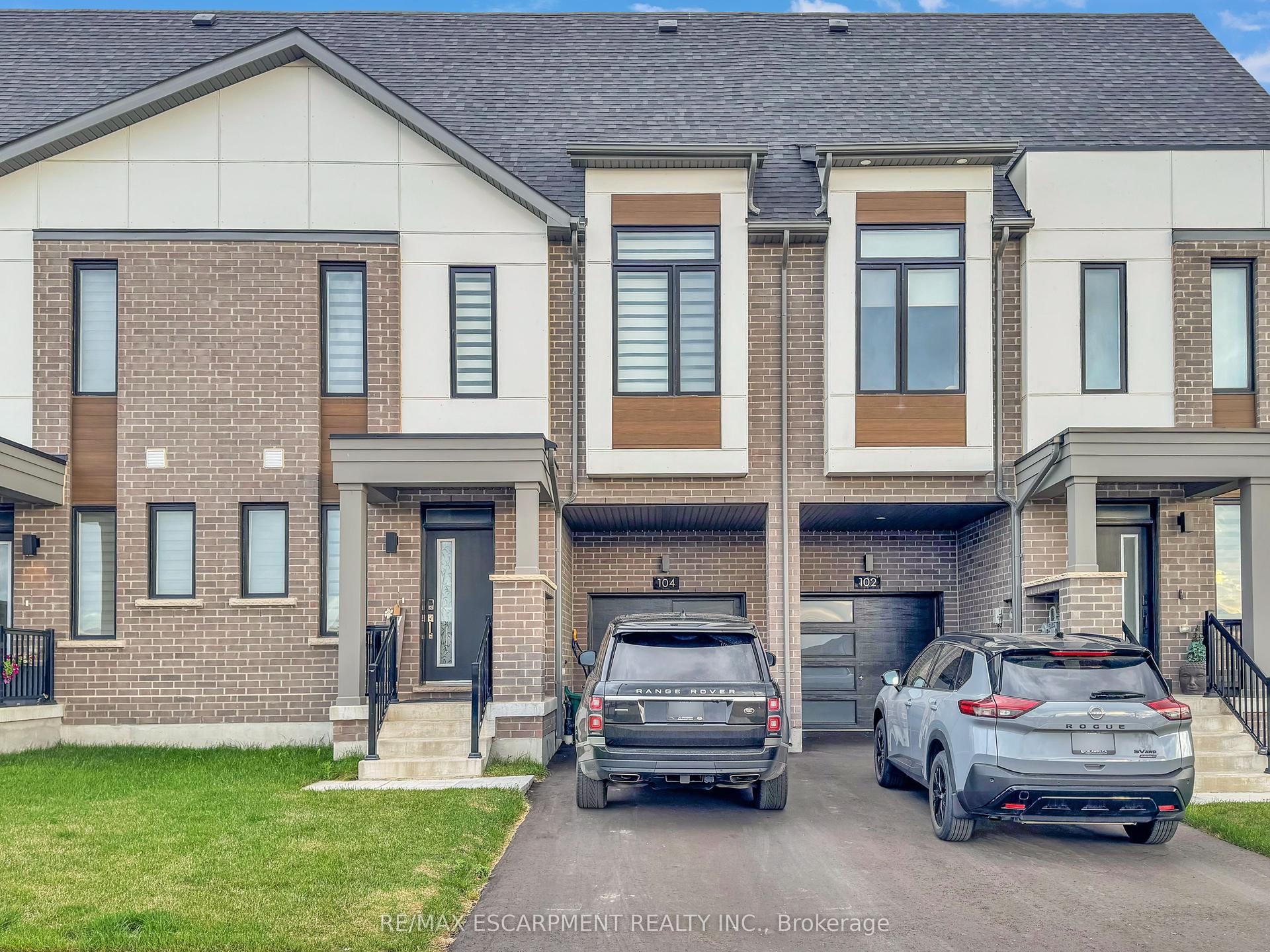 104 Settlers Road E — photo 1