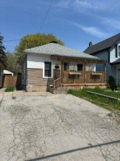 182 Bloor Street W, Oshawa — Detached for sale, photo 1