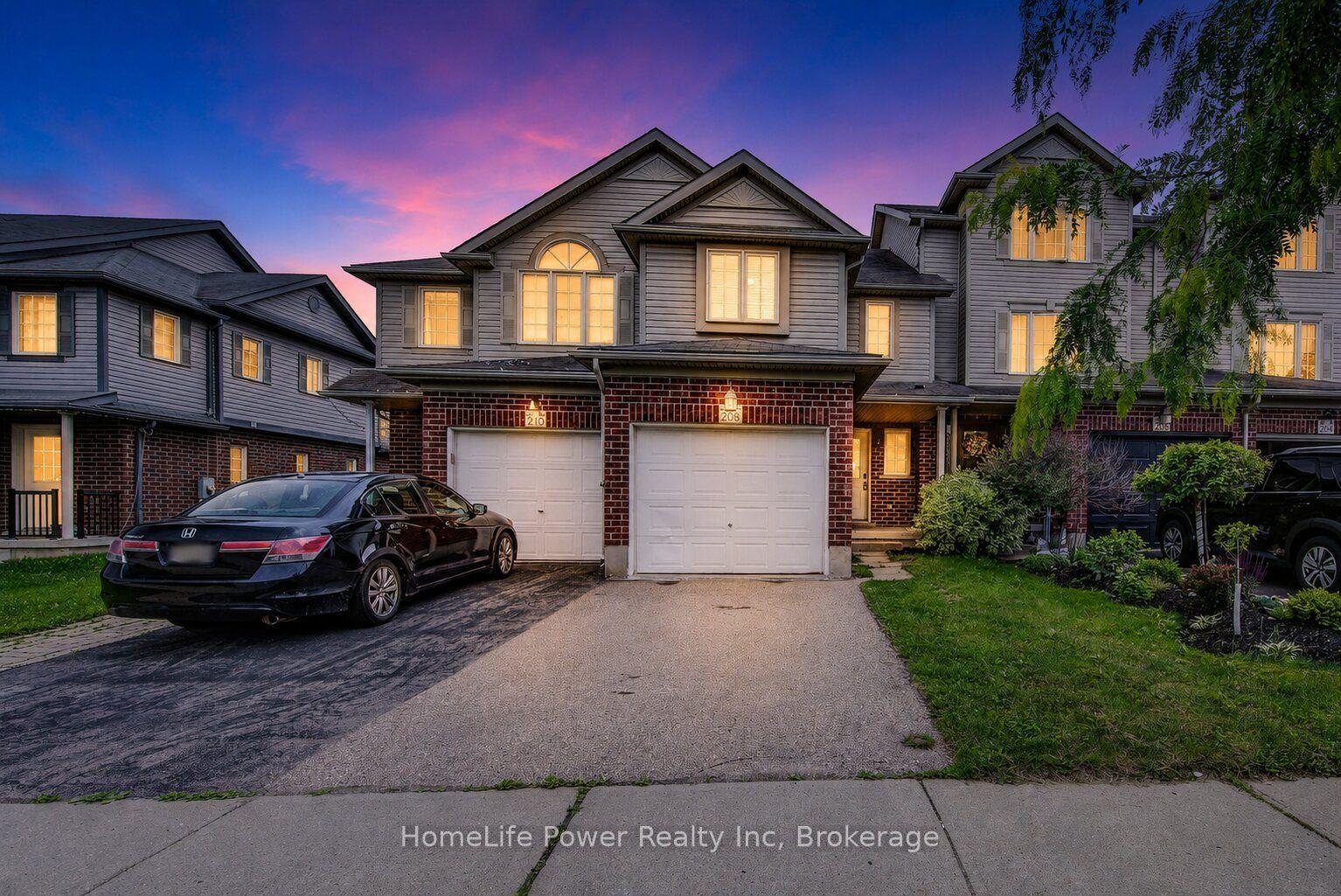 208 Featherstone Crescent, Kitchener — Townhouse for sale, photo 1