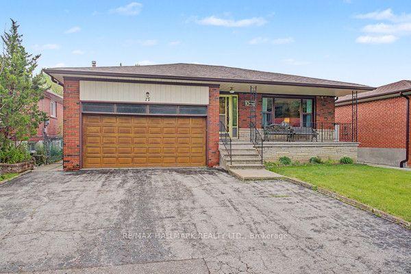 17 Chalet Road — photo 1