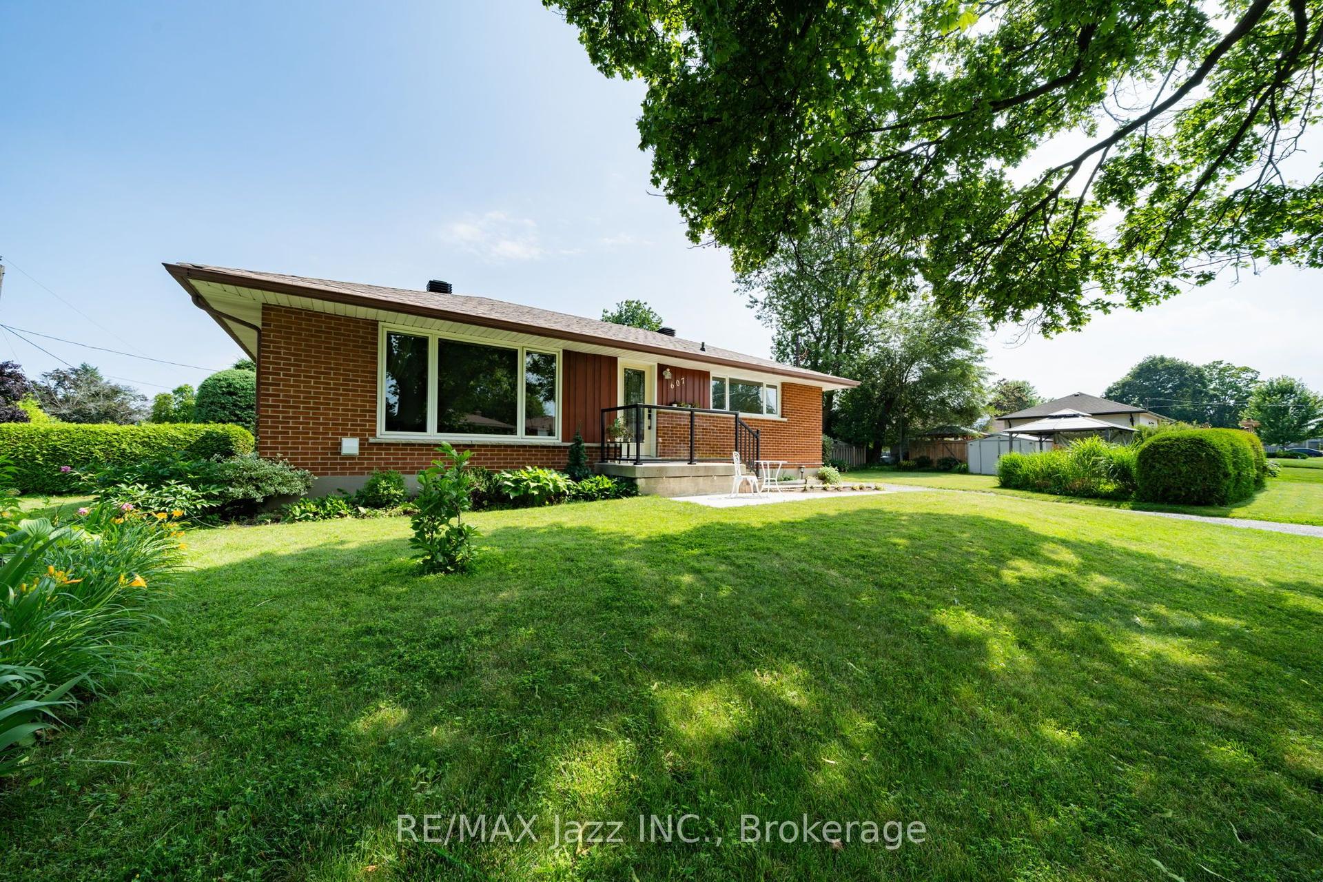 607 Gliddon Avenue, Oshawa — Detached for sale, photo 1