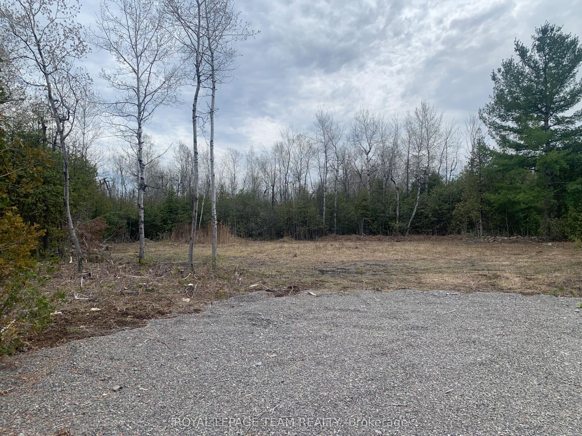 1204 Pioneer Road — photo 1
