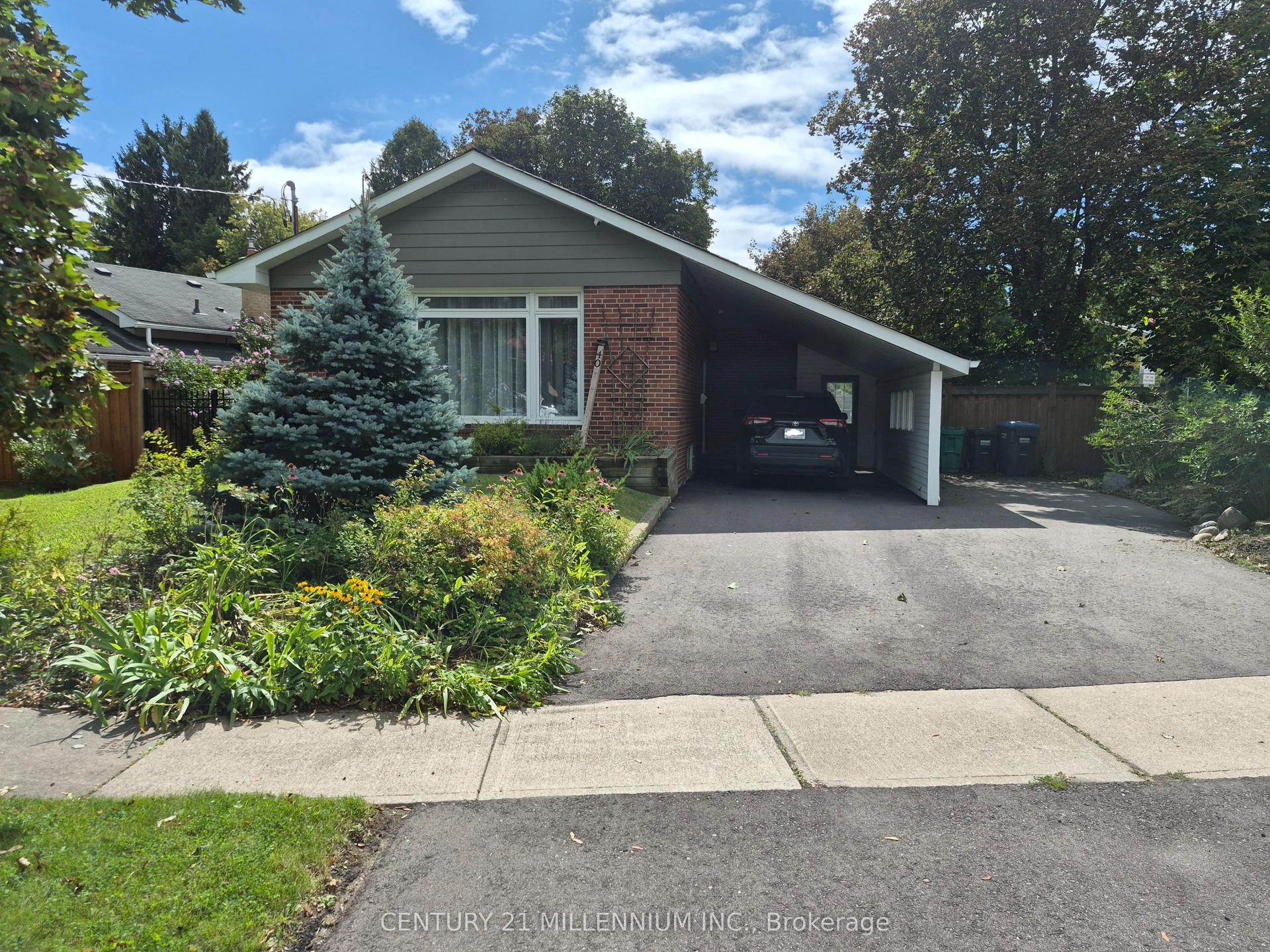 40 Meadowland Drive, Brampton — Detached for lease, photo 1